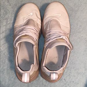 pink nike presto